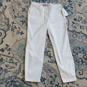 NWT White ankle length Alia women's pants